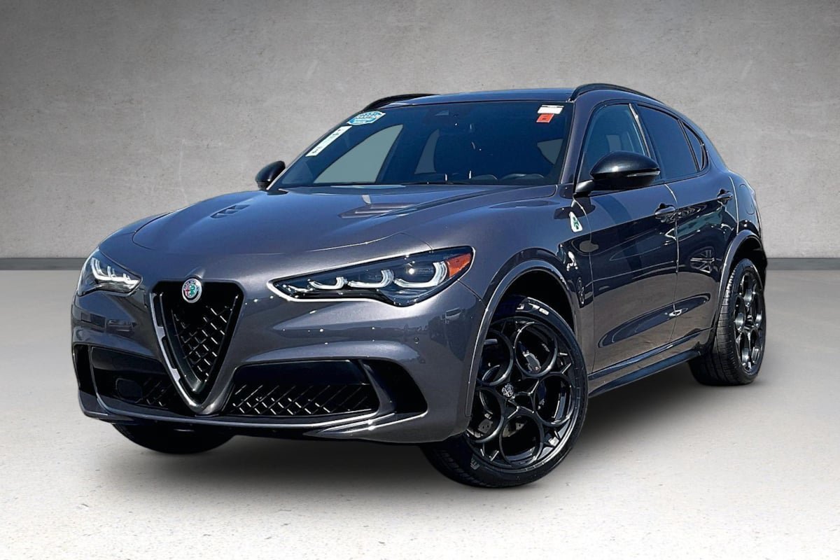 2024 Alfa Romeo Stelvio Quadrifoglio Carbon Quadrifoglio Carbon AWD
