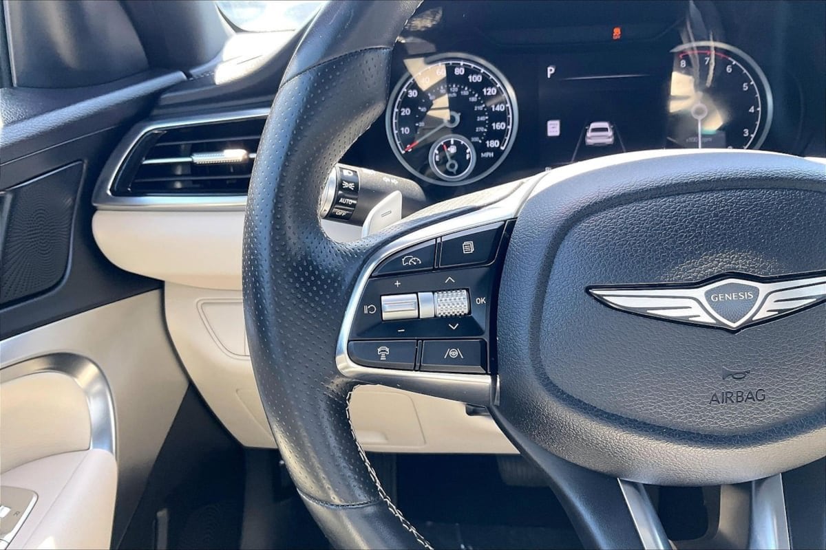 2025 GENESIS G70 Standard - Photo 15