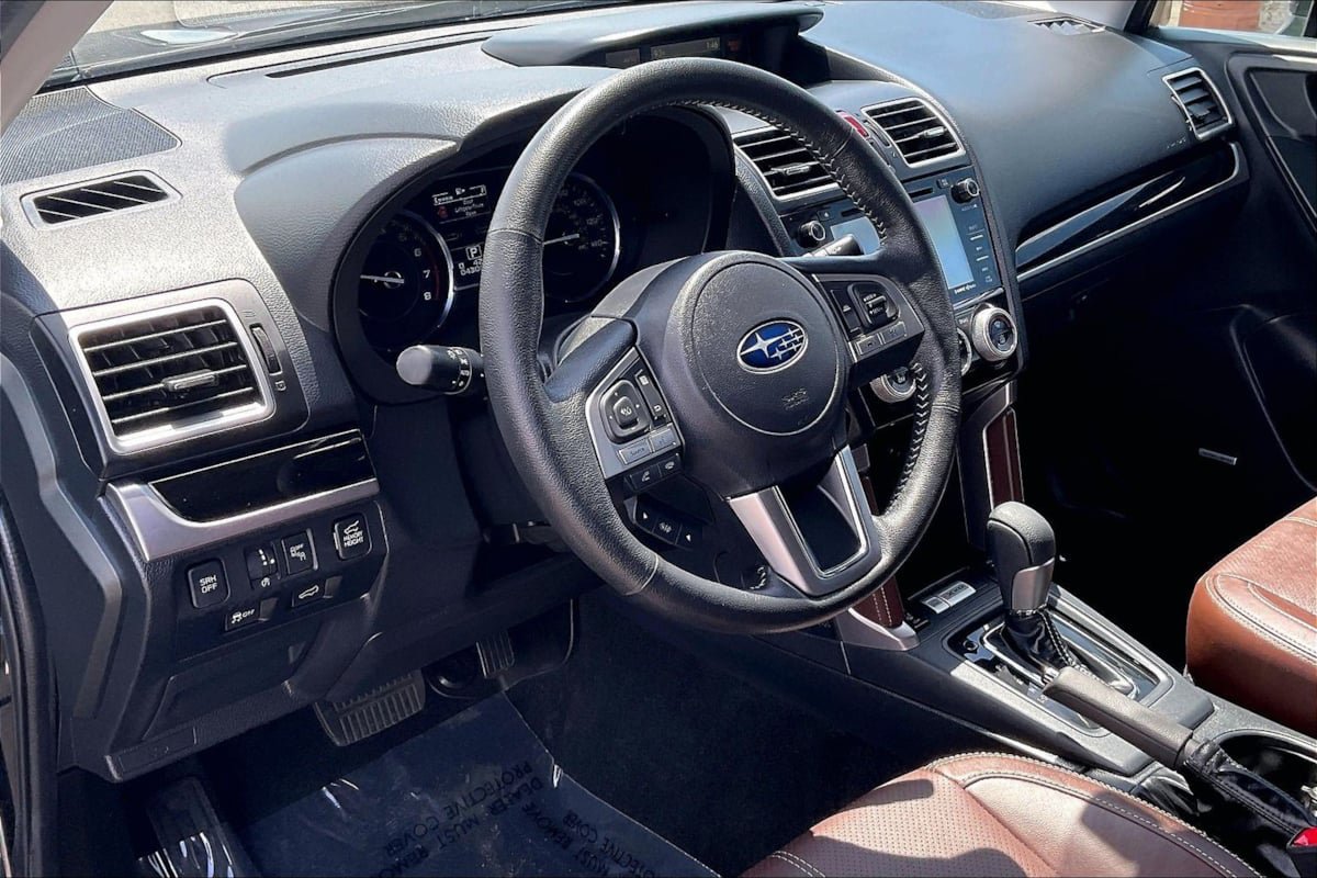 2018 Subaru Forester Touring - Photo 12