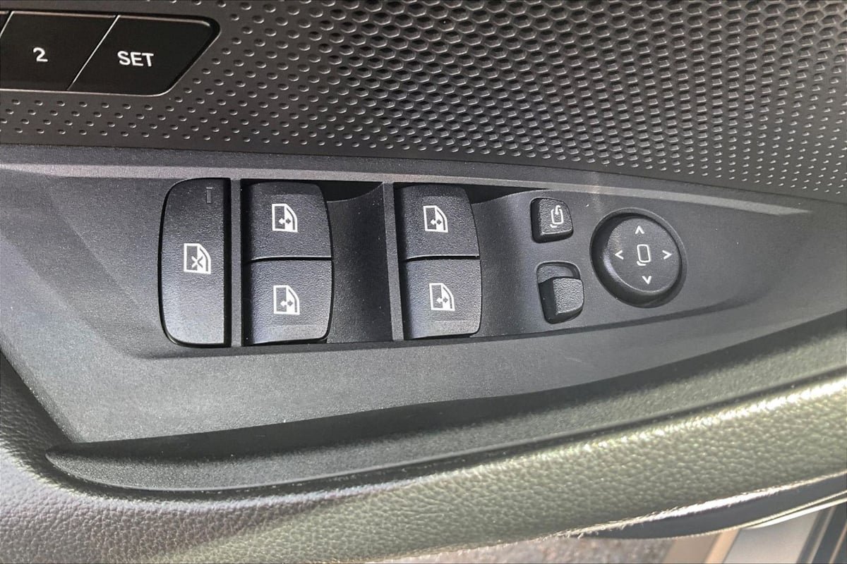 2023 BMW i4 35 - Photo 36