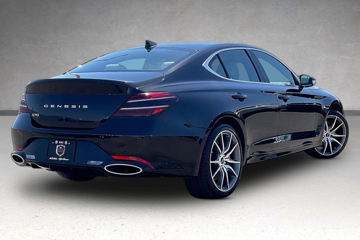 2025 GENESIS G70 Standard - Photo 33