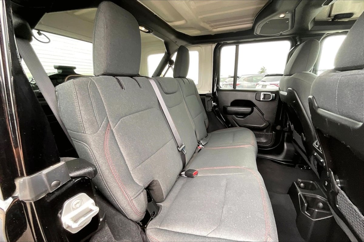 2025 Jeep Wrangler 4-Door Rubicon - Photo 23