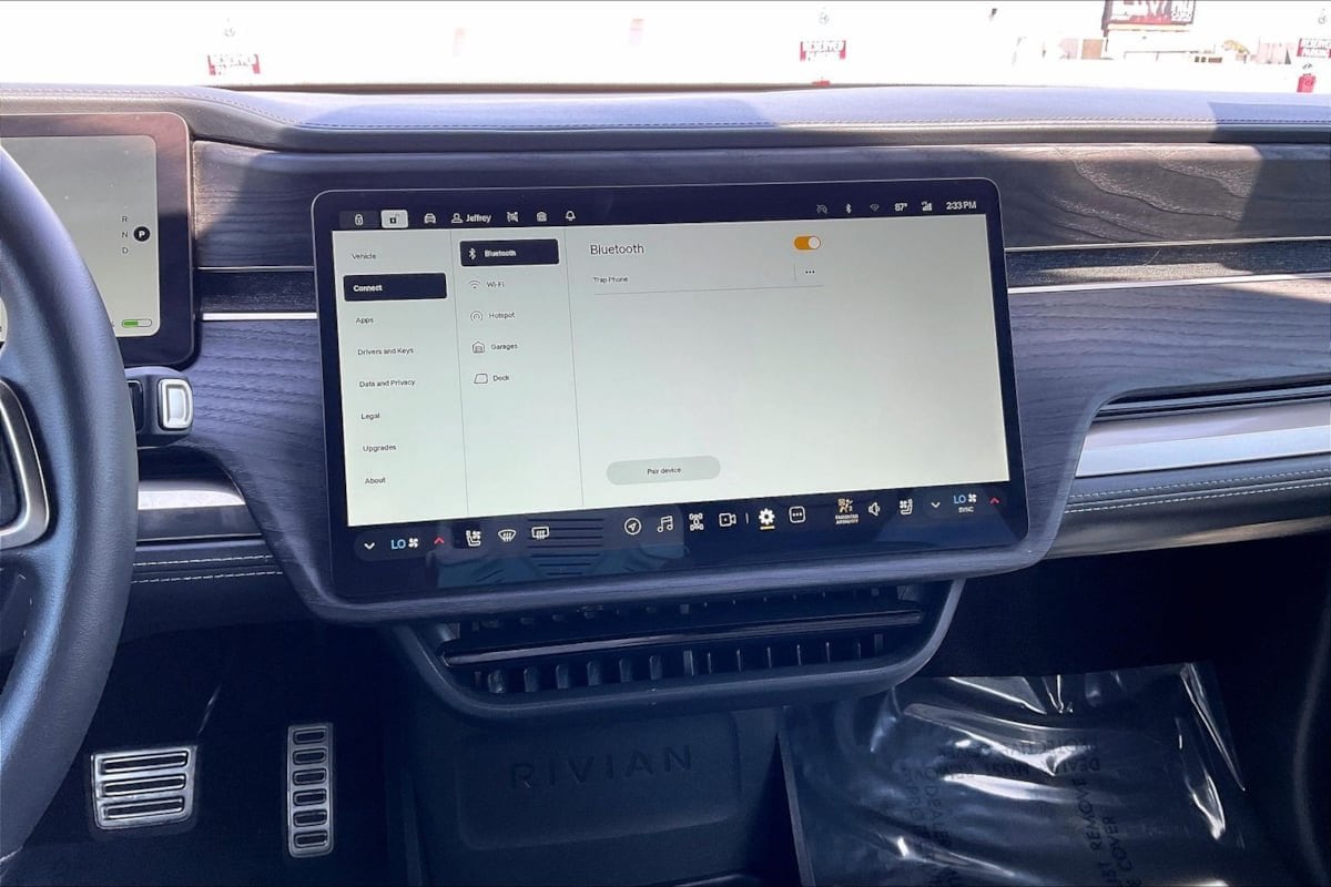 2024 Rivian R1S Adventure - Photo 6