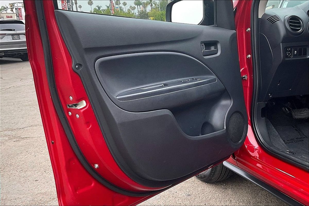 2019 Mitsubishi Mirage ES - Photo 27