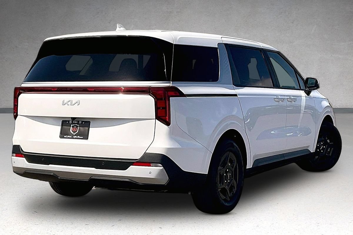 2025 Kia Carnival LXS - Photo 24