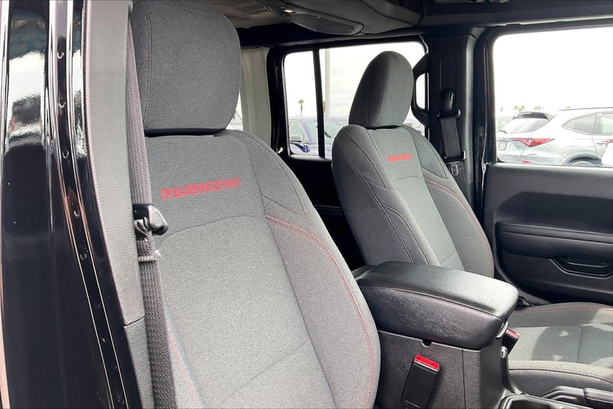 2025 Jeep Wrangler 4-Door Rubicon - Photo 7