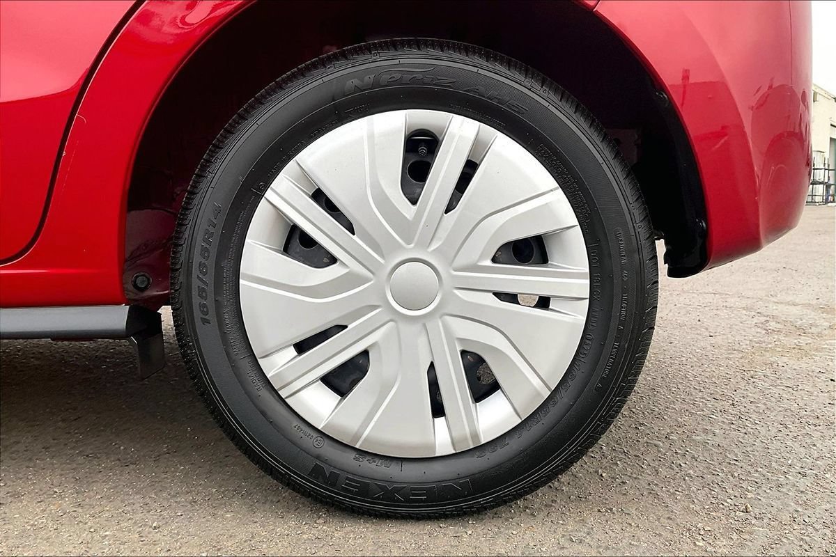 2019 Mitsubishi Mirage ES - Photo 16