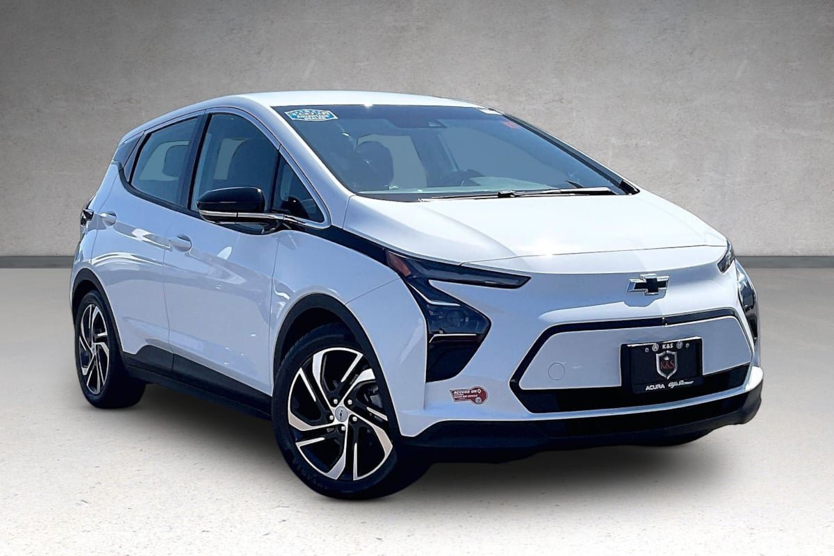 Used 2023 Chevrolet Bolt EV 2LT with VIN 1G1FX6S01P4167209 for sale in San Diego, CA