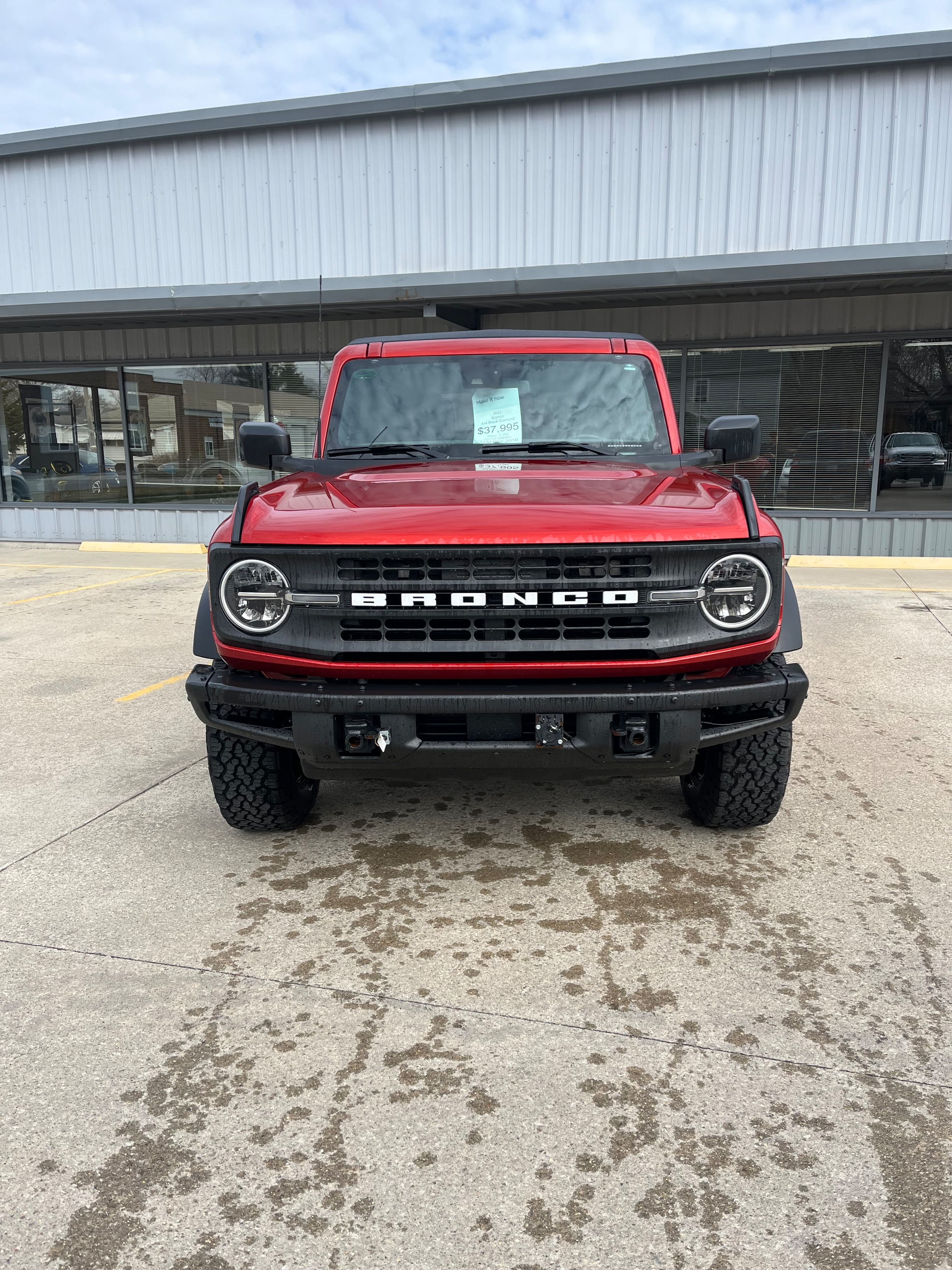 Used 2022 Ford Bronco 4-Door Black Diamond with VIN 1FMDE5BH7NLB88293 for sale in Fairbury, IL