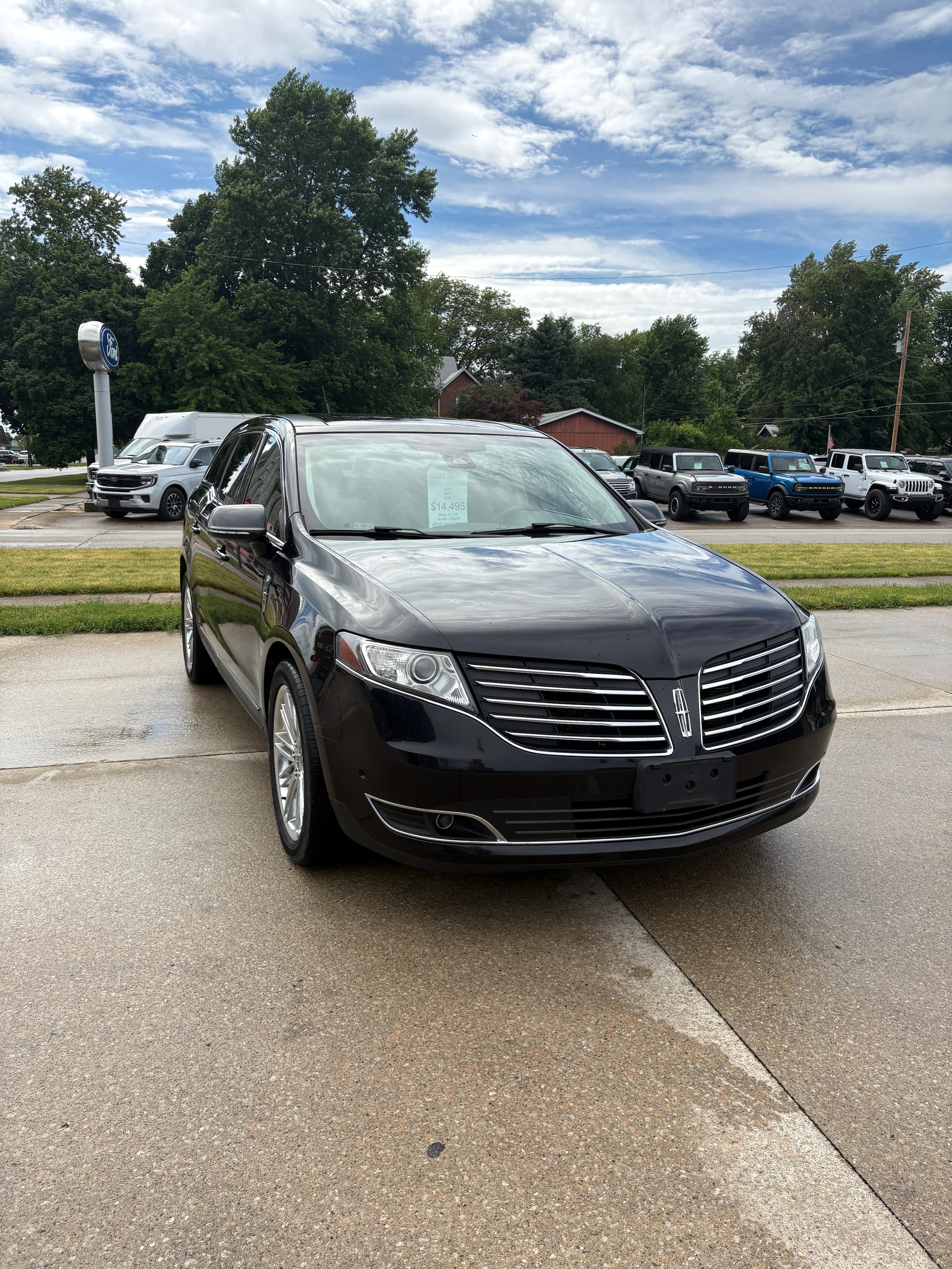 2019 Lincoln MKT 3.5 Reserve AWD's photo
