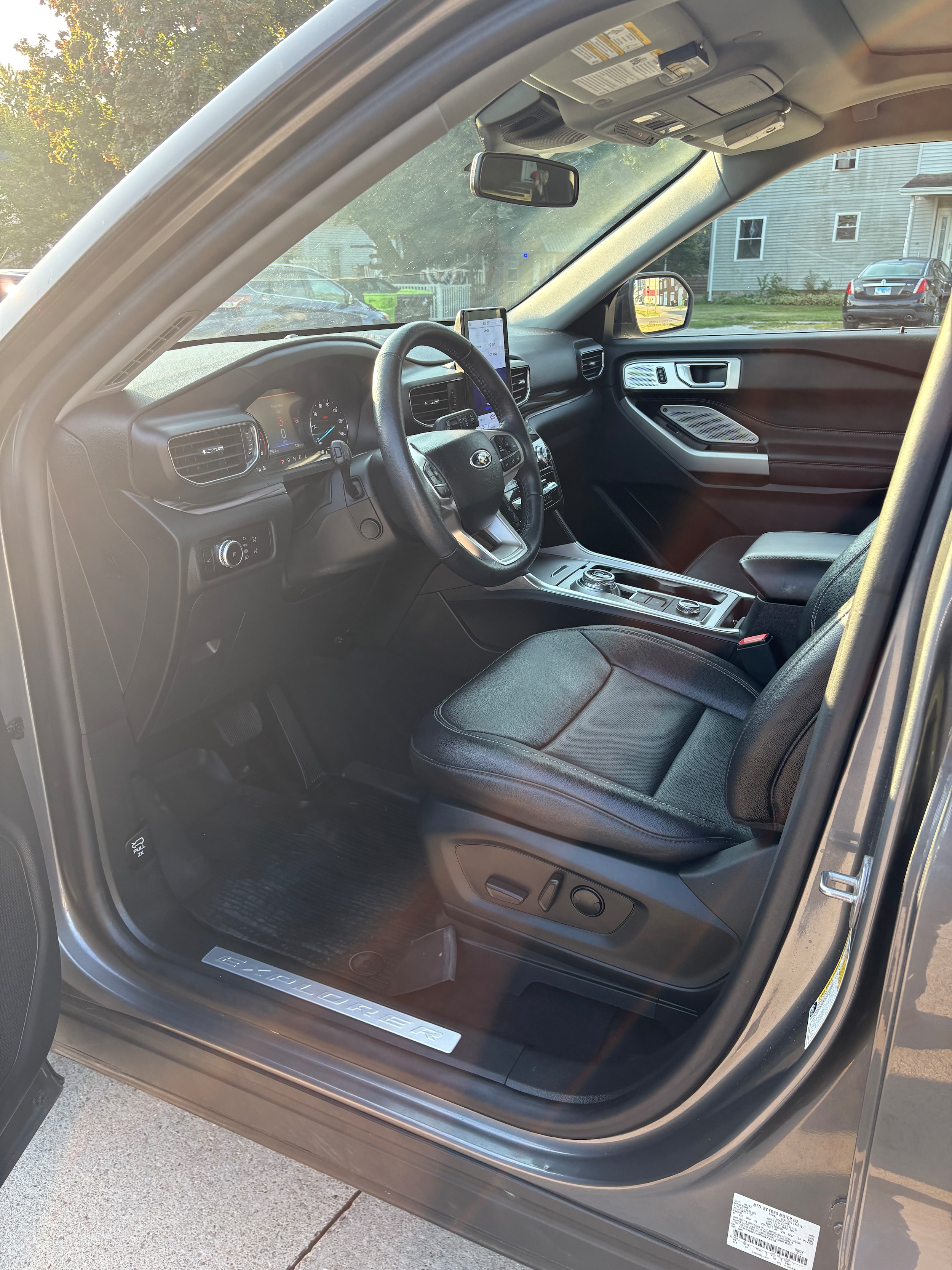 2023 Ford Explorer Limited - Photo 13
