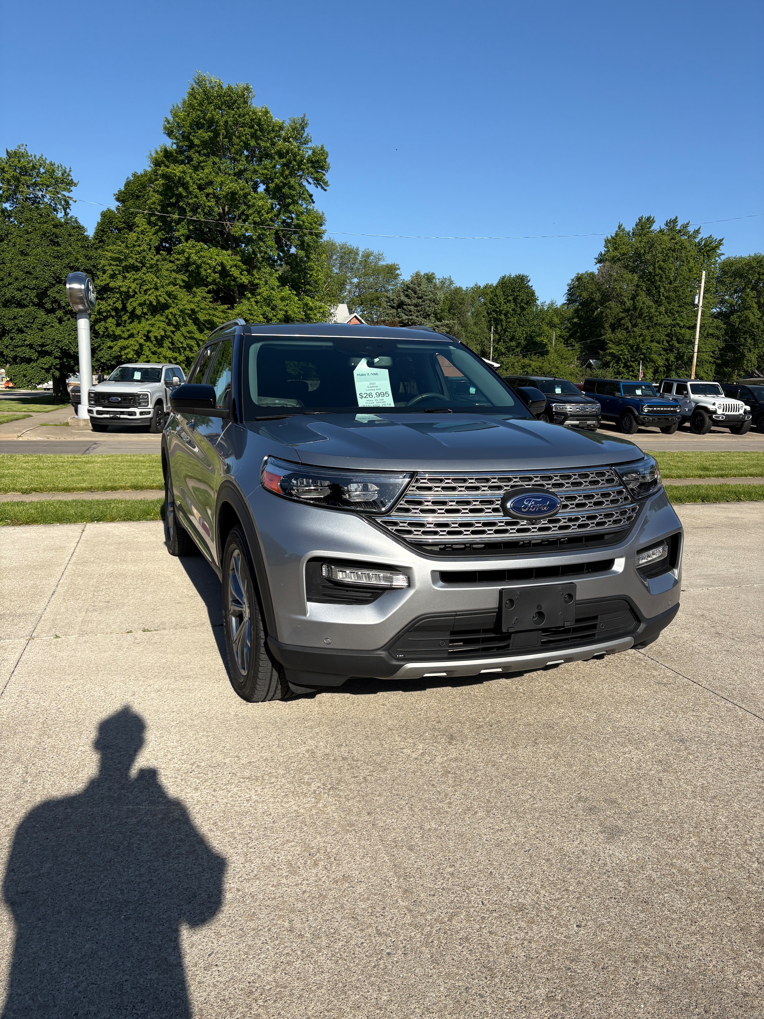 2022 Ford Explorer Limited 4WD's photo