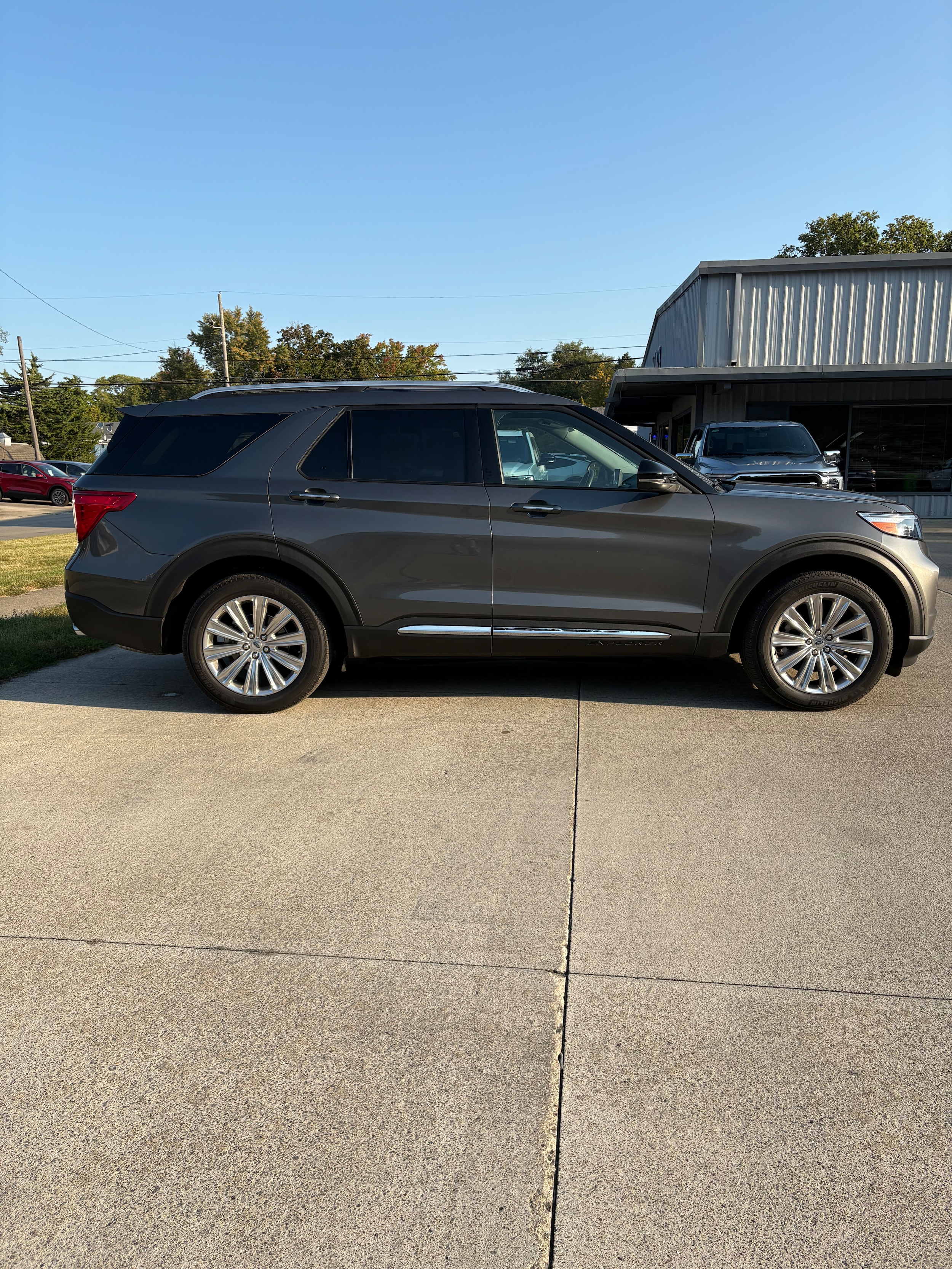 2023 Ford Explorer Limited - Photo 8