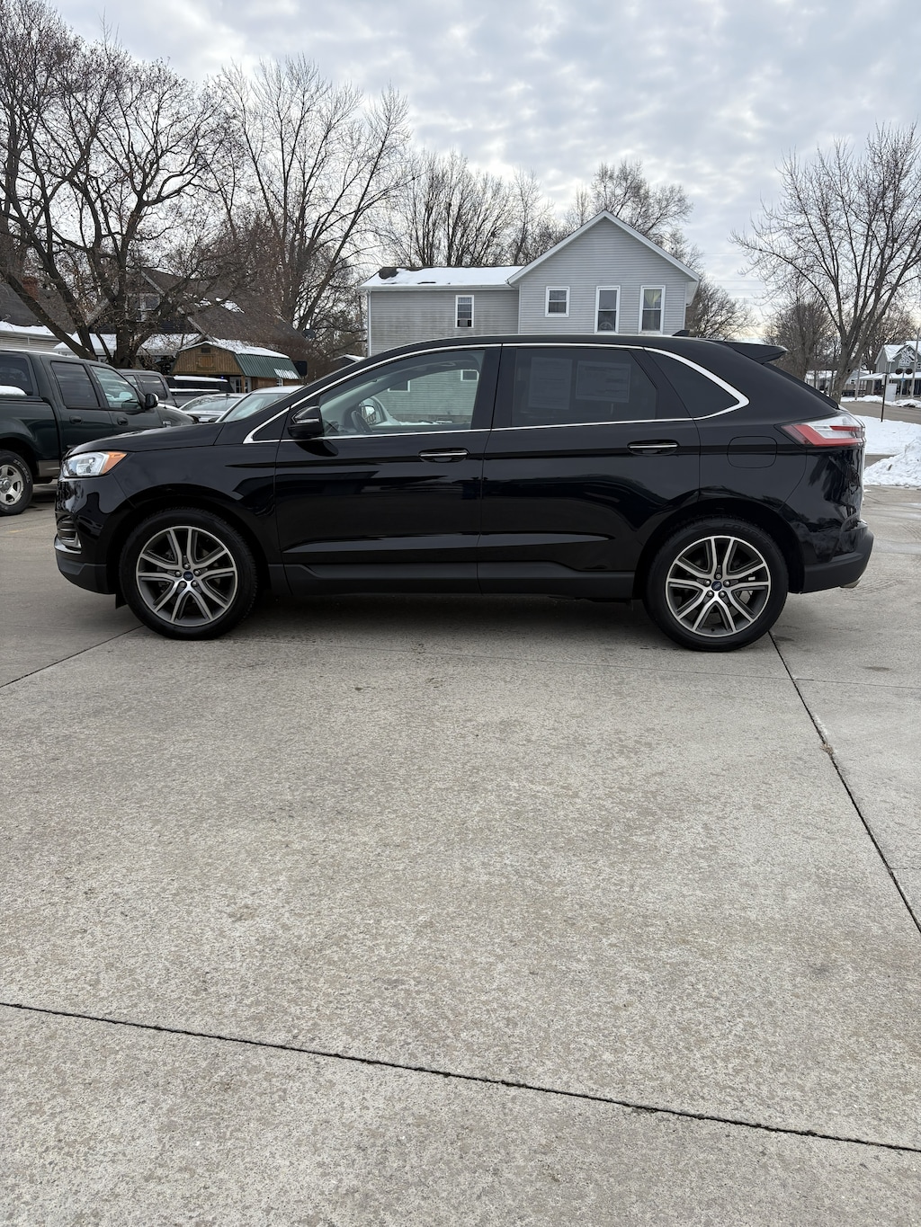 Used 2019 Ford Edge Titanium Titanium FWD
