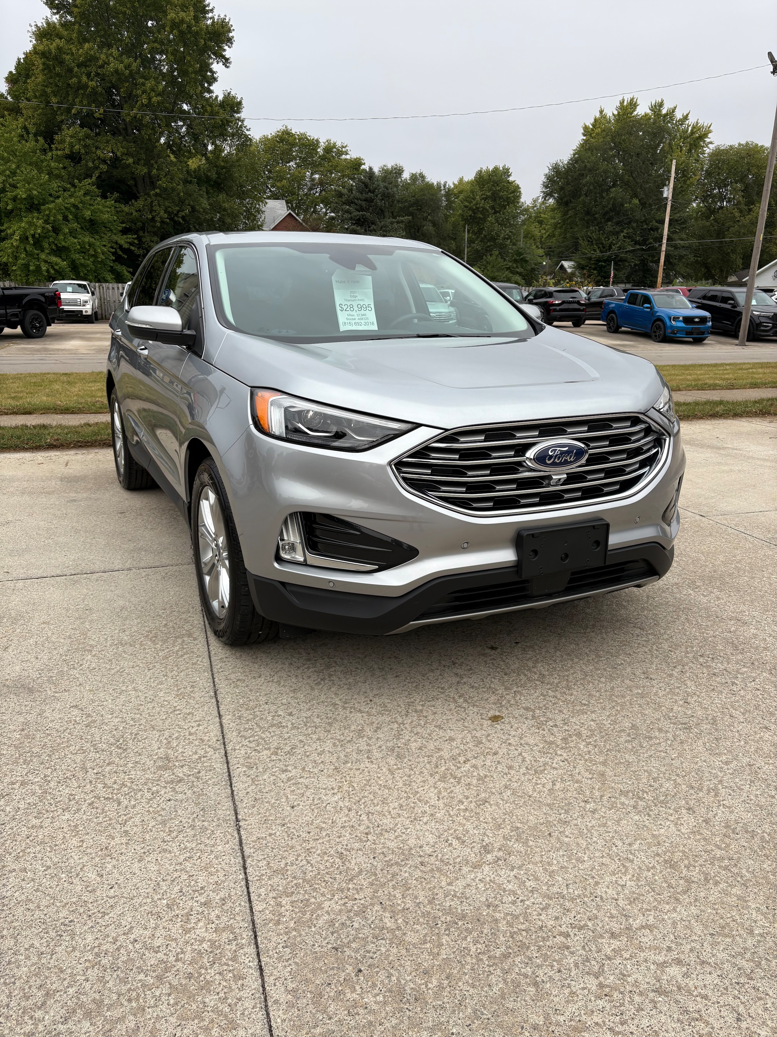 2022 Ford Edge Titanium's photo