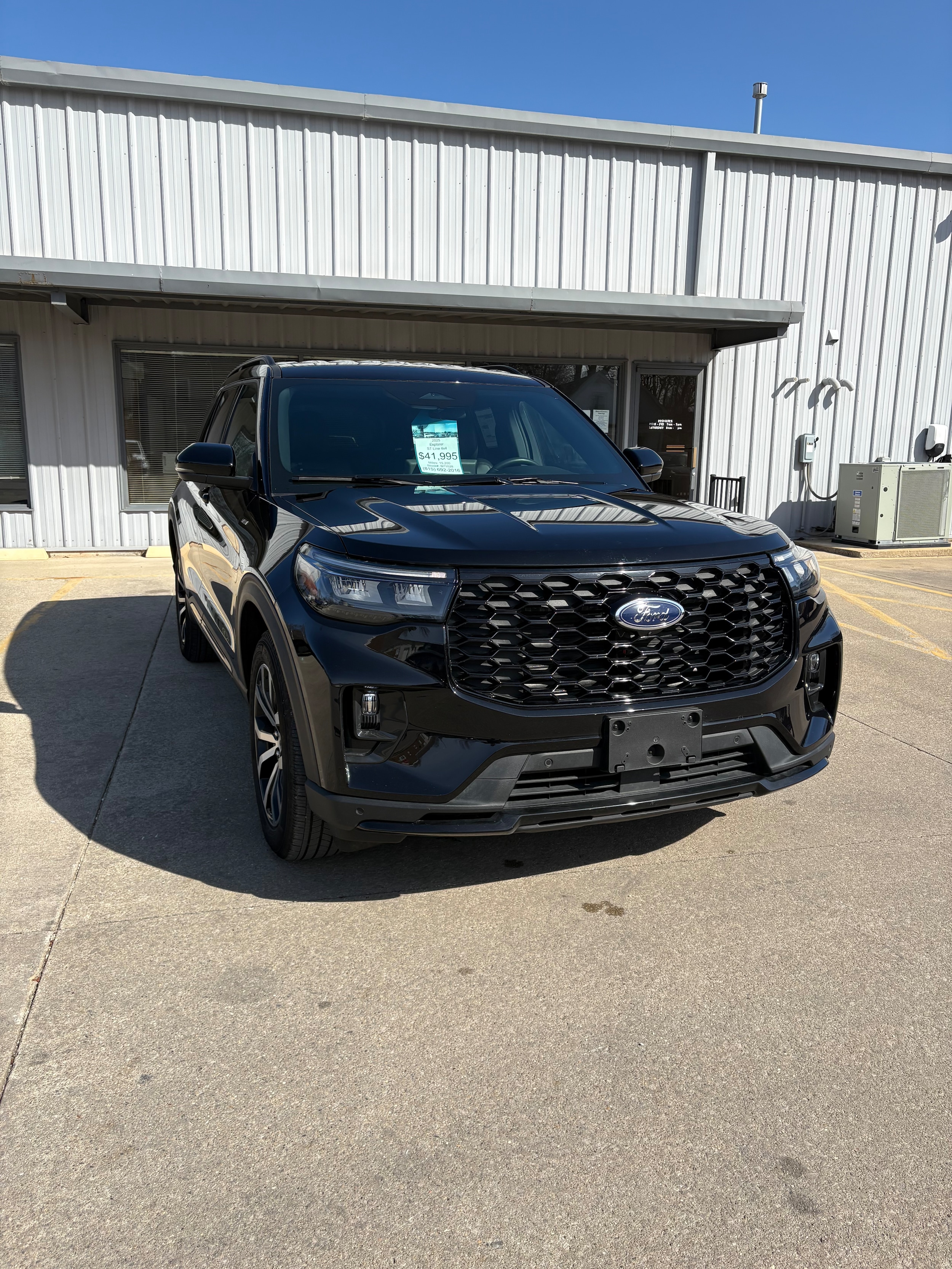 2025 Ford Explorer ST-Line AWD