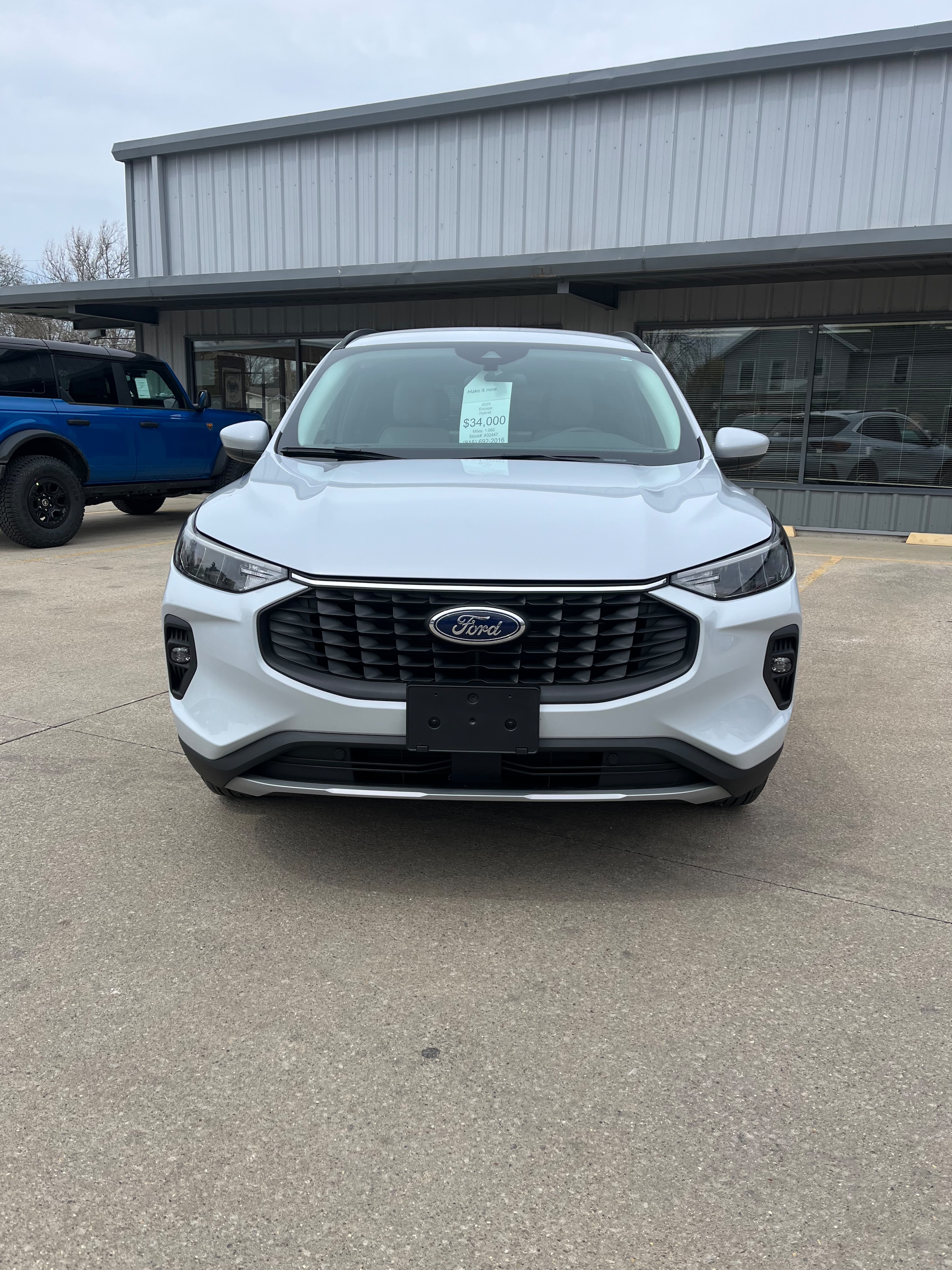 Used 2025 Ford Escape PHEV with VIN 1FMCU0E1XSUA32447 for sale in Fairbury, IL