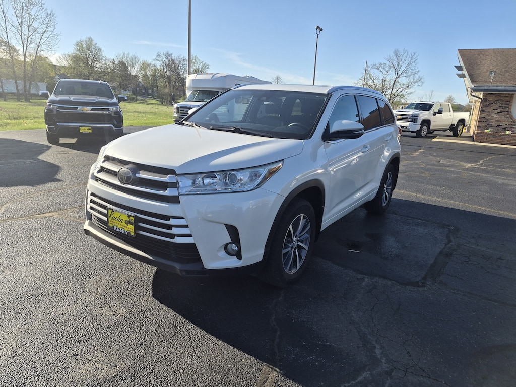 Used 2018 Toyota Highlander XLE V6 SUV