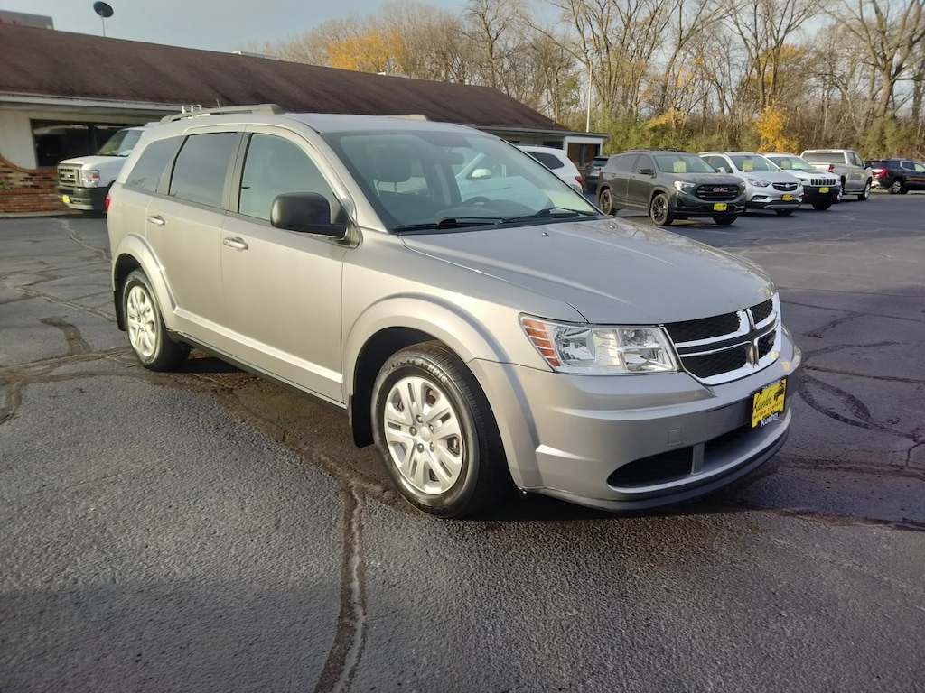 Used 2018 Dodge Journey SE SUV