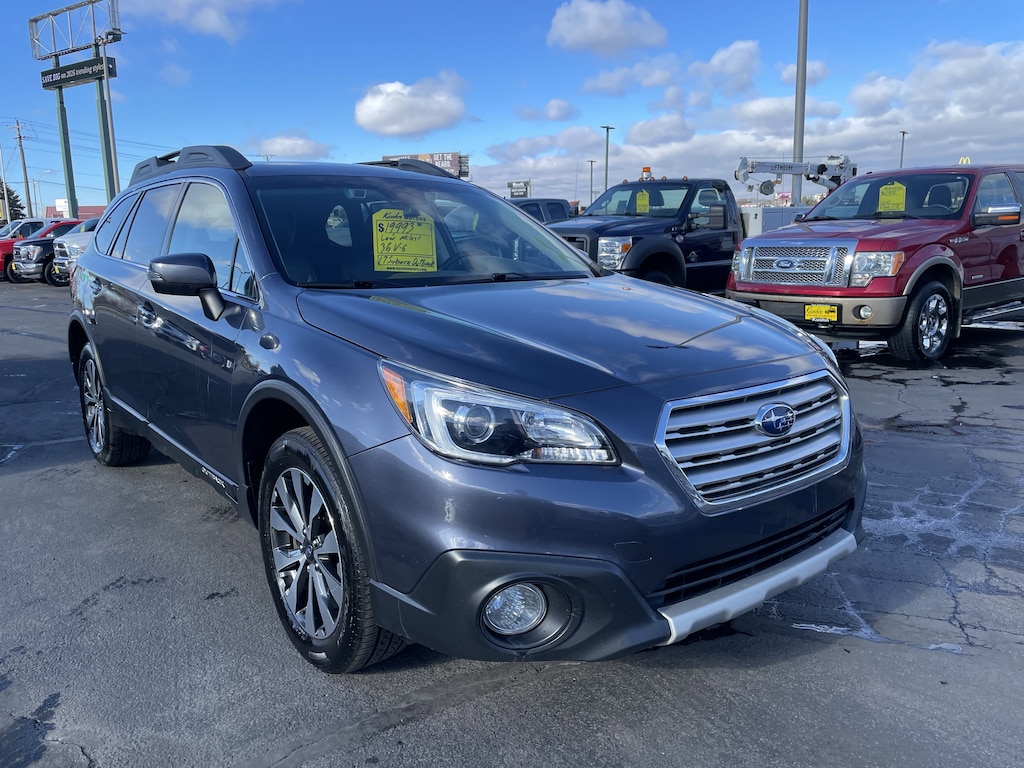 Used 2017 Subaru Outback 3.6R Limited with SUV