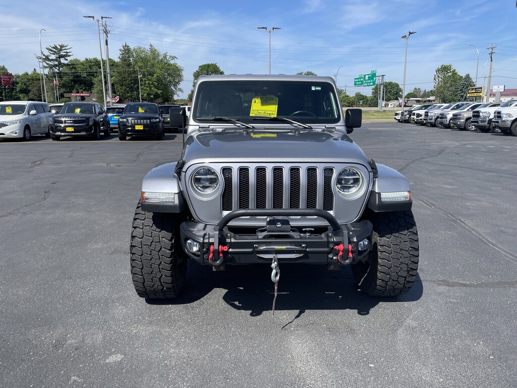 Used 2021 Jeep Wrangler Unlimited Sahara SUV