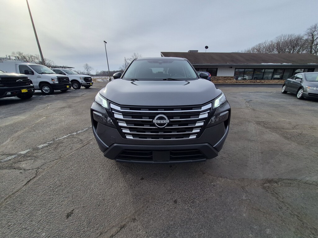 Used 2024 Nissan Rogue S SUV