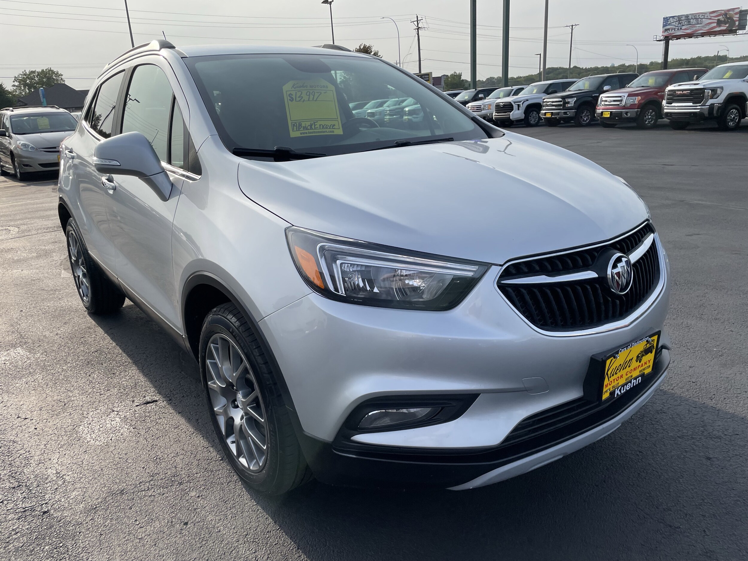 2019 Buick Encore Sport Touring photo 2