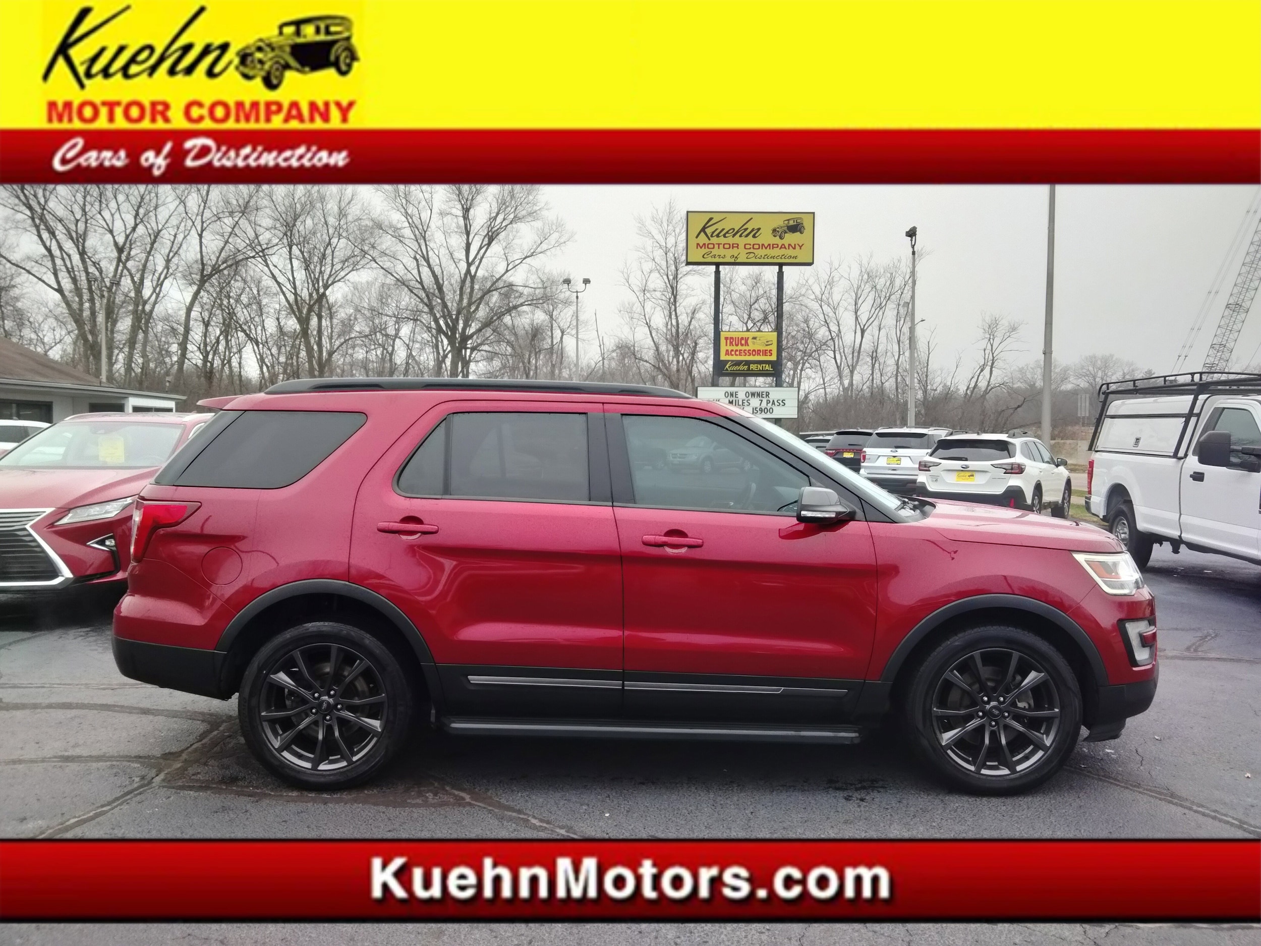2017 Ford Explorer XLT's photo