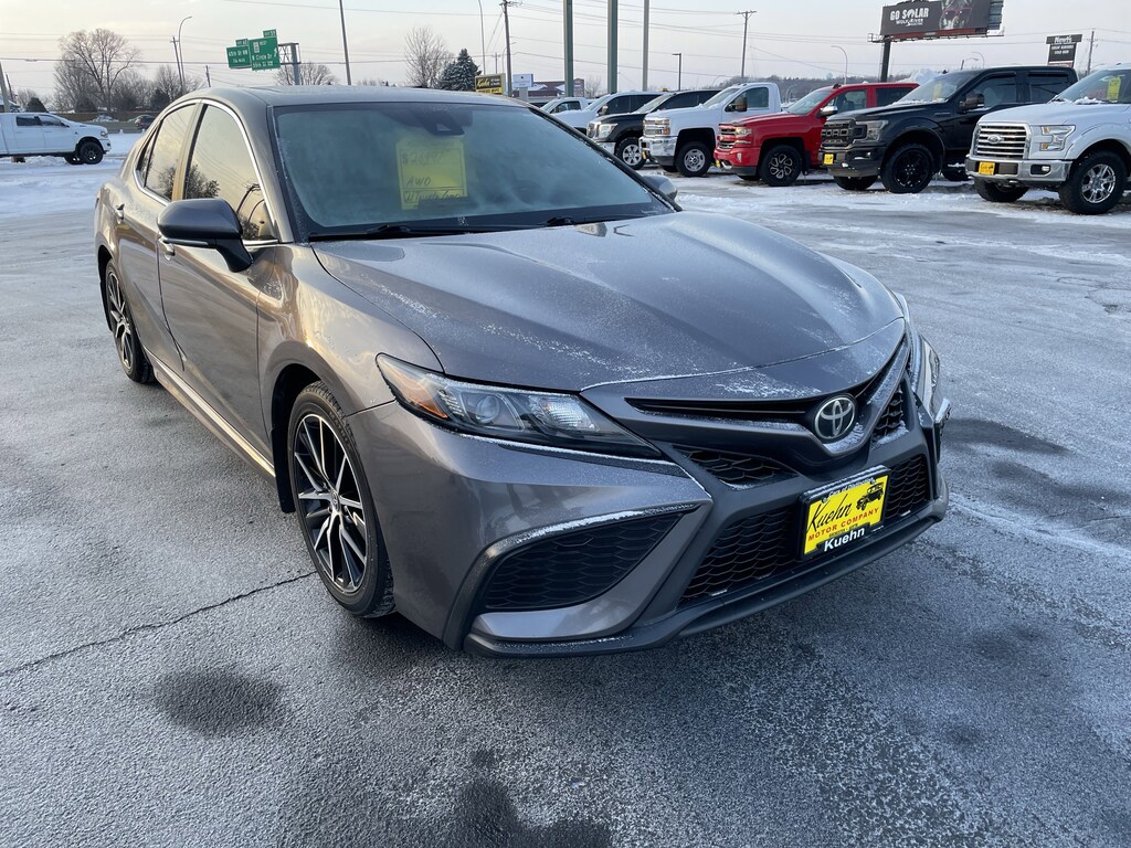 Used 2021 Toyota Camry SE Sedan