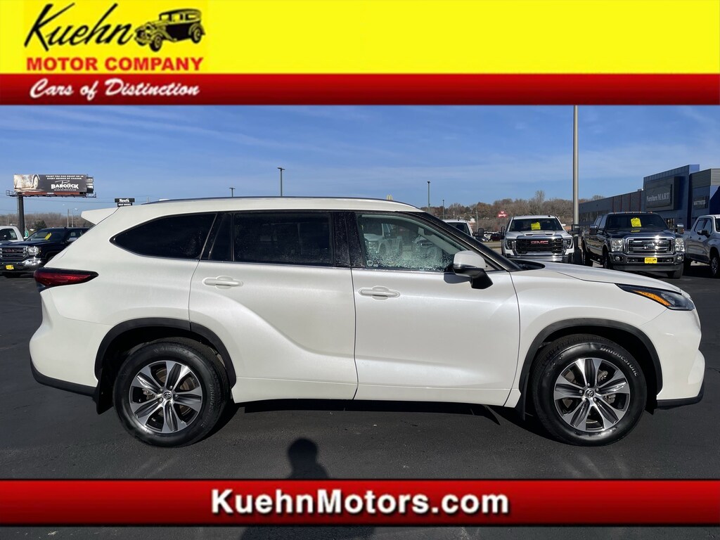 Used 2021 Toyota Highlander XLE SUV