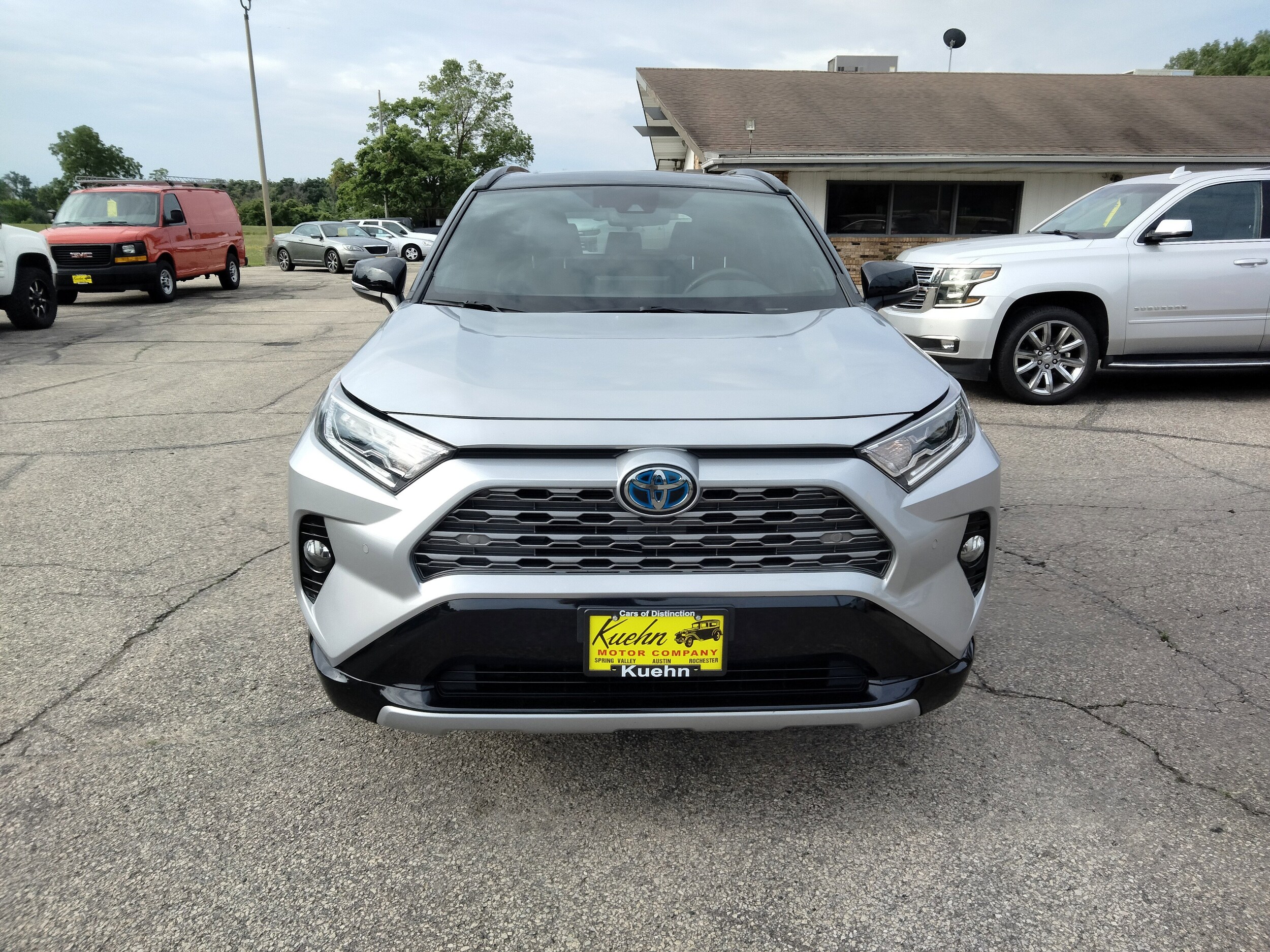 2021 Toyota RAV4 Hybrid XSE photo 3