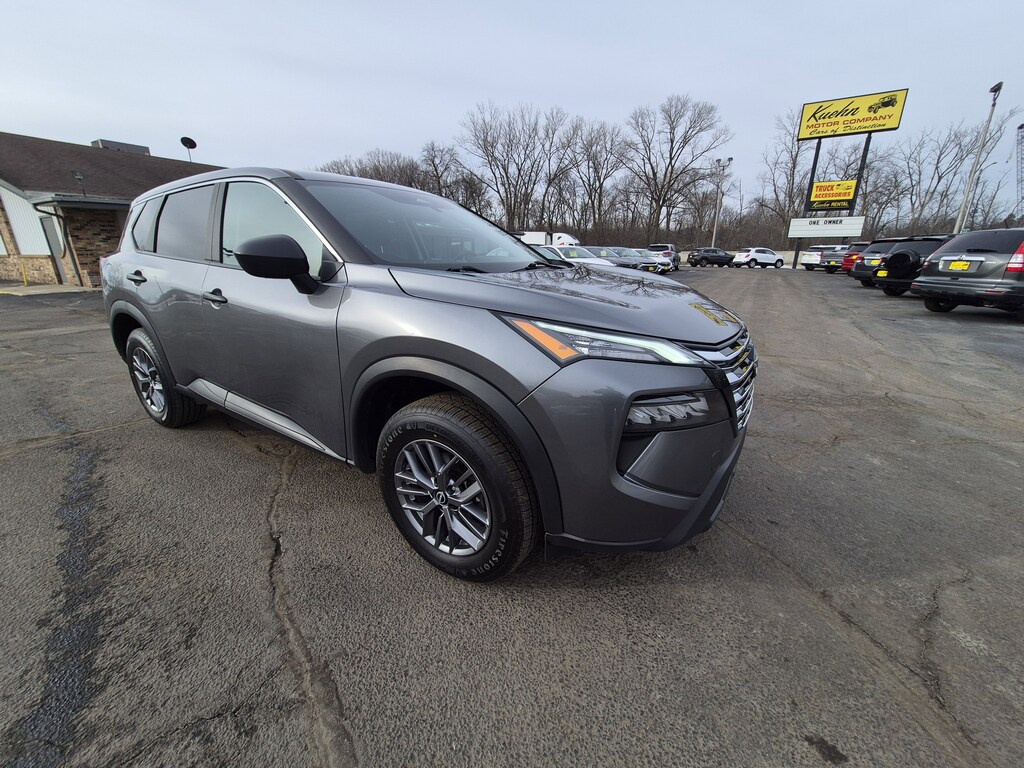 Used 2024 Nissan Rogue S SUV