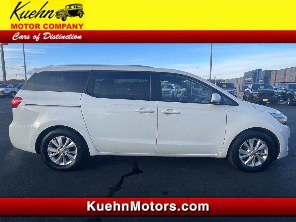 Used 2017 Kia Sedona LX Van Passenger Van
