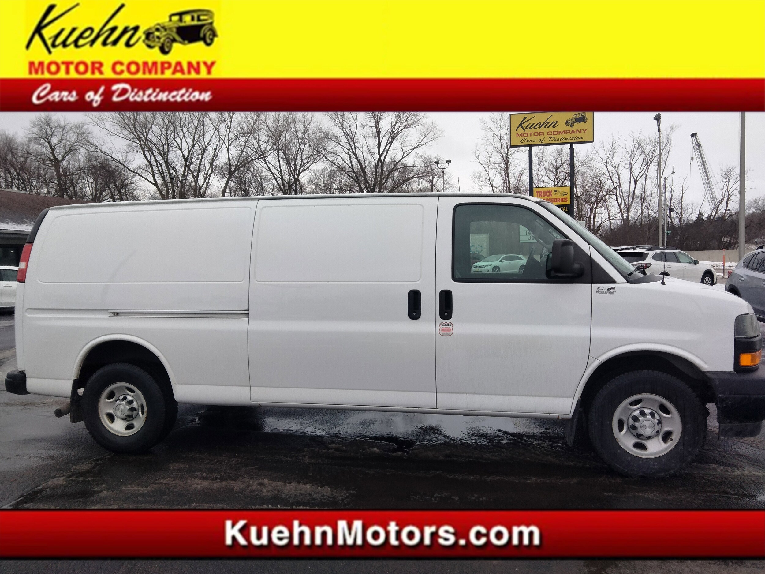 2018 Chevrolet Express Cargo Work Van's photo
