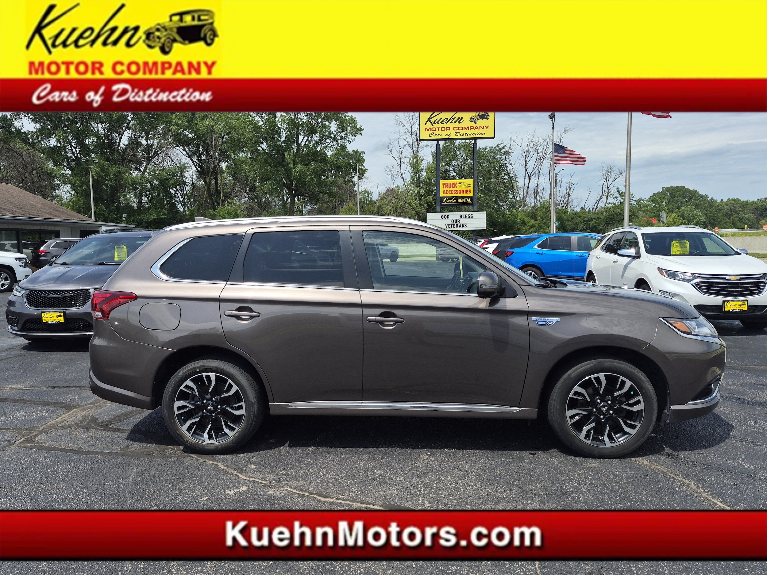 2018 Mitsubishi Outlander SEL PHEV S-AWC's photo