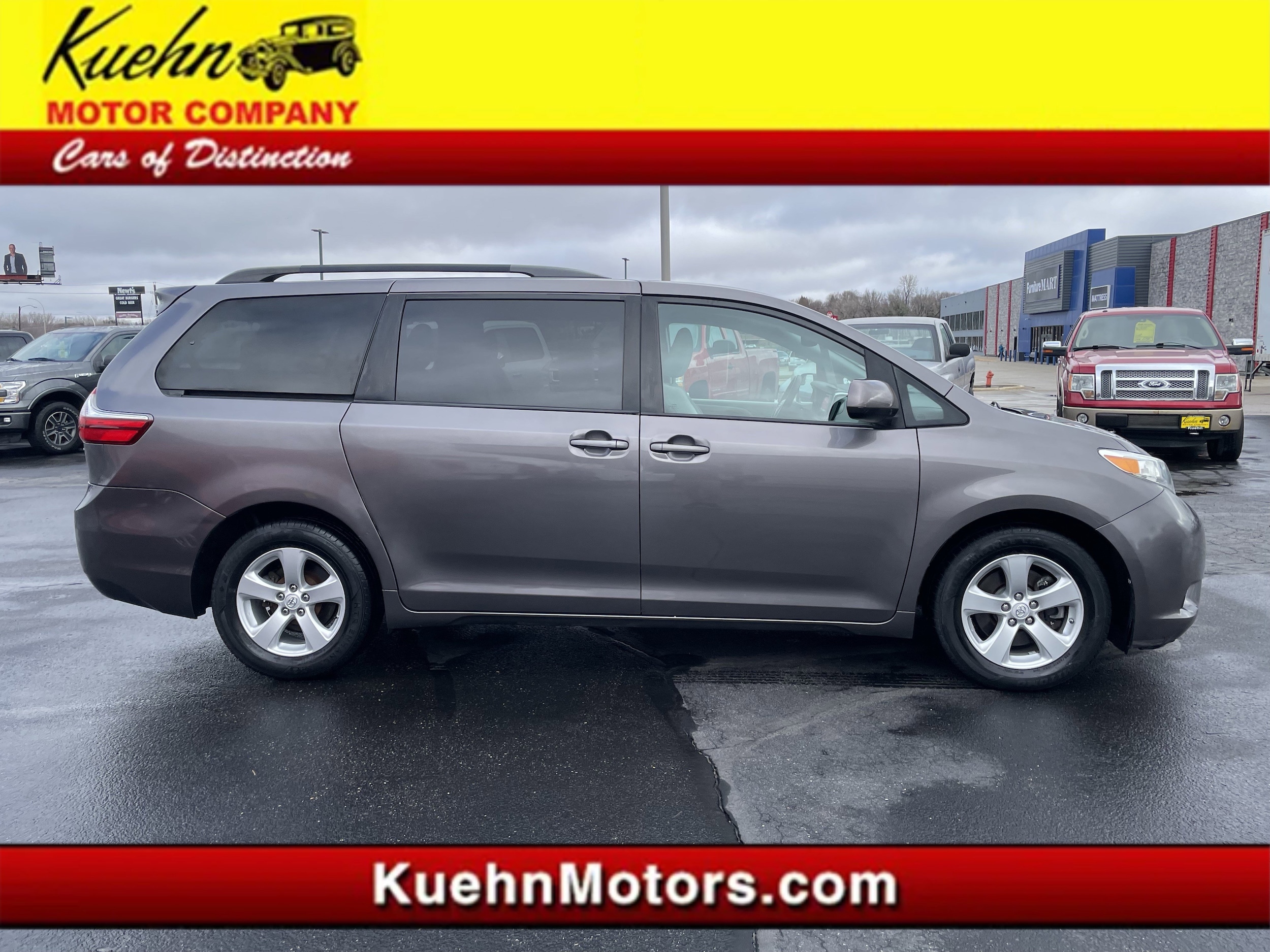 2015 Toyota Sienna LE