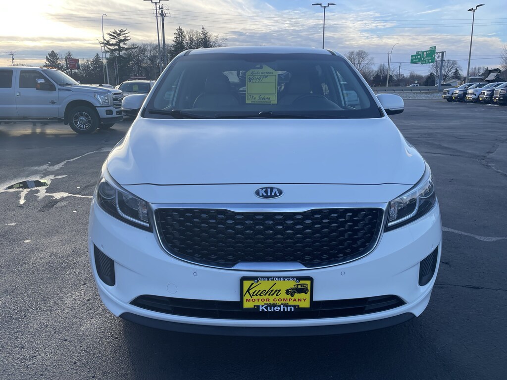 Used 2017 Kia Sedona LX Van Passenger Van