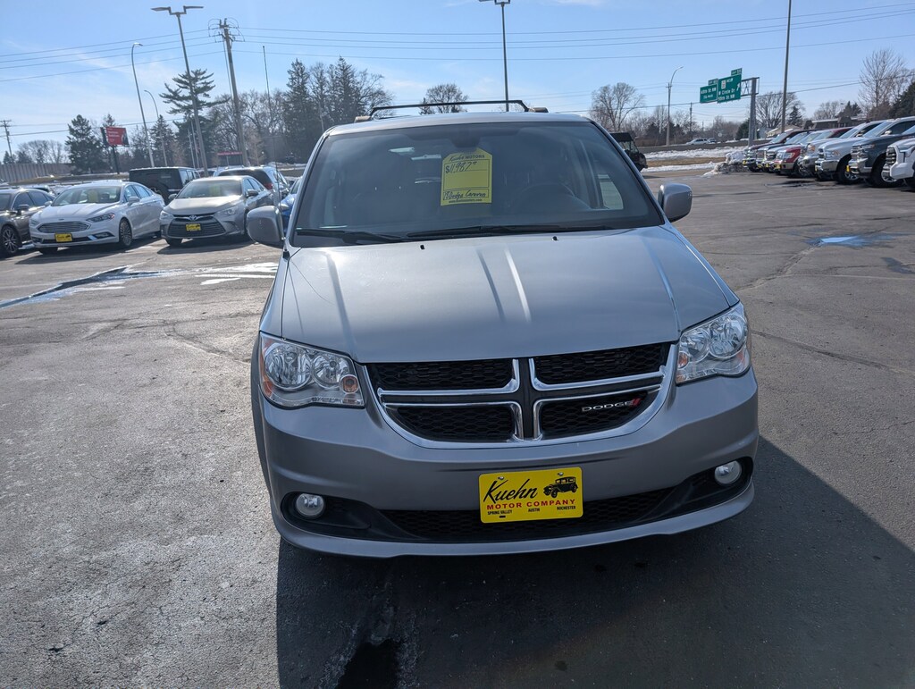 Used 2018 Dodge Grand Caravan SXT Van Passenger Van