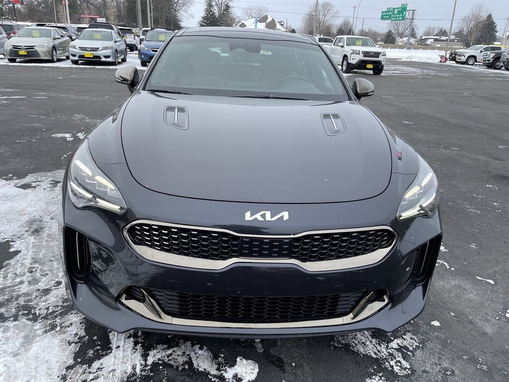 Used 2022 Kia Stinger GT1 Sedan