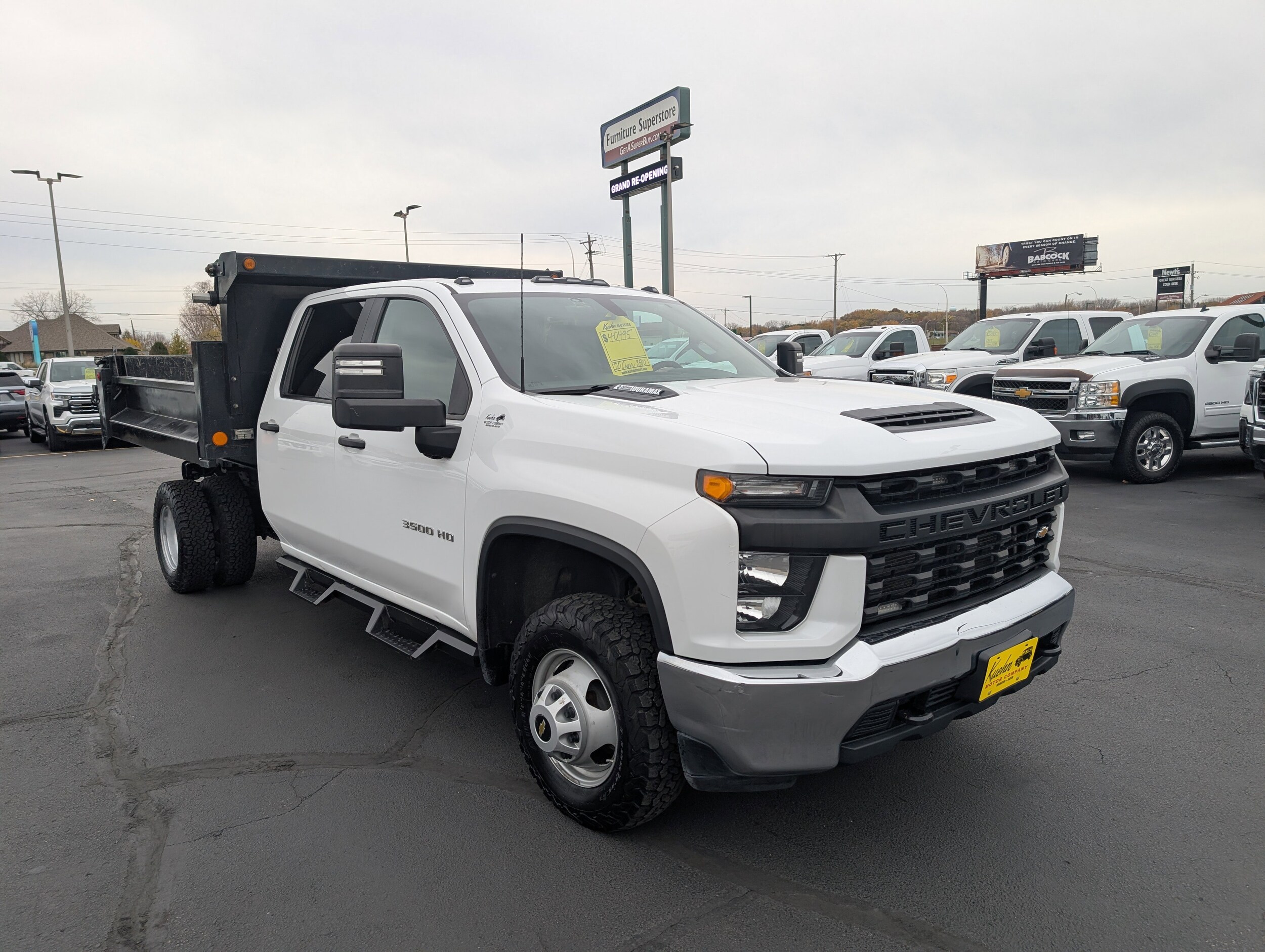 2020 Chevrolet Silverado 3500HD Work Truck photo 2