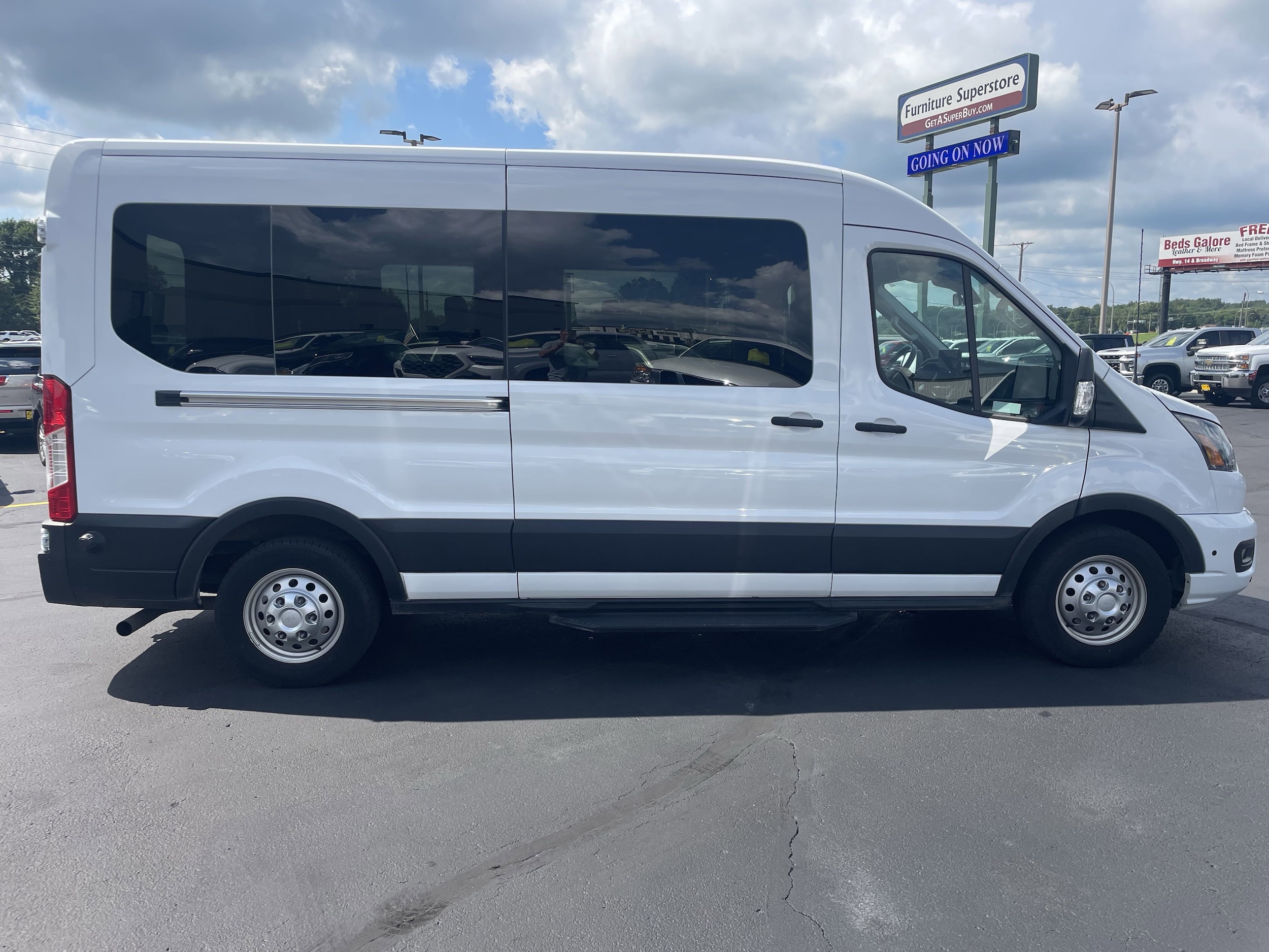 2024 Ford Transit Passenger Van XLT - Photo 8