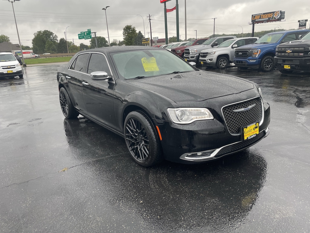 Used 2016 Chrysler 300C Base Sedan