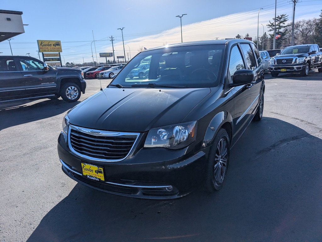 Used 2014 Chrysler Town & Country S Van