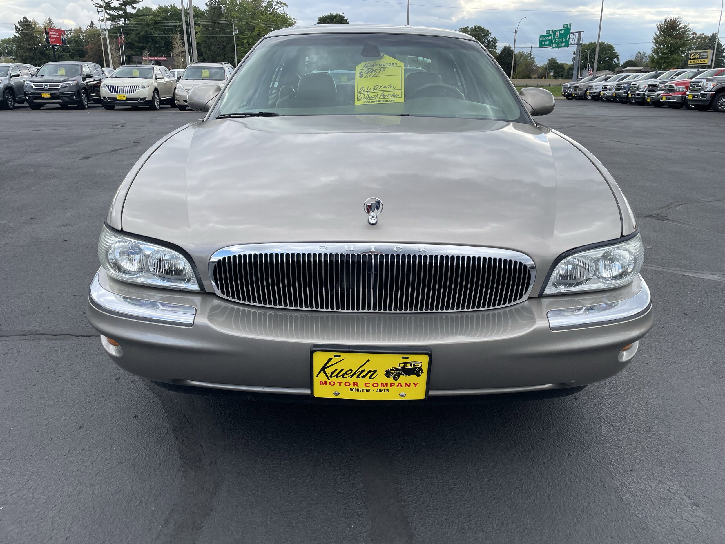 2003 Buick Park Avenue Base photo 3