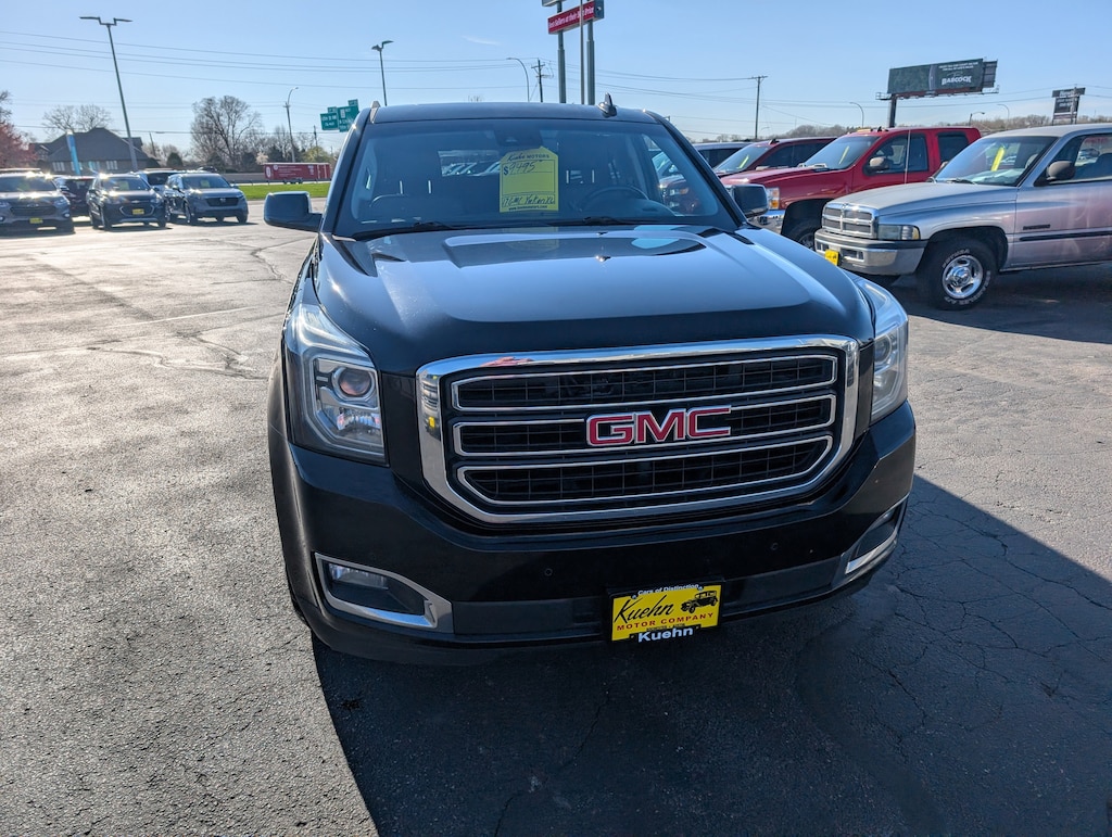 Used 2017 GMC Yukon XL SLT SUV