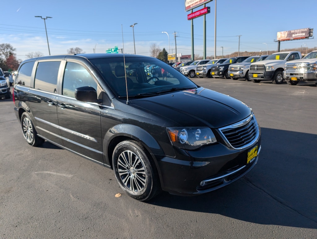 Used 2014 Chrysler Town & Country S Van