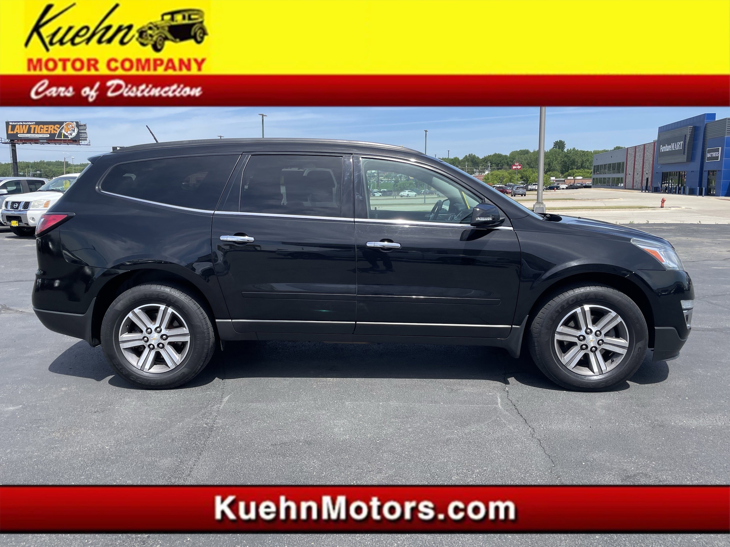 2017 Chevrolet Traverse 2LT AWD's photo