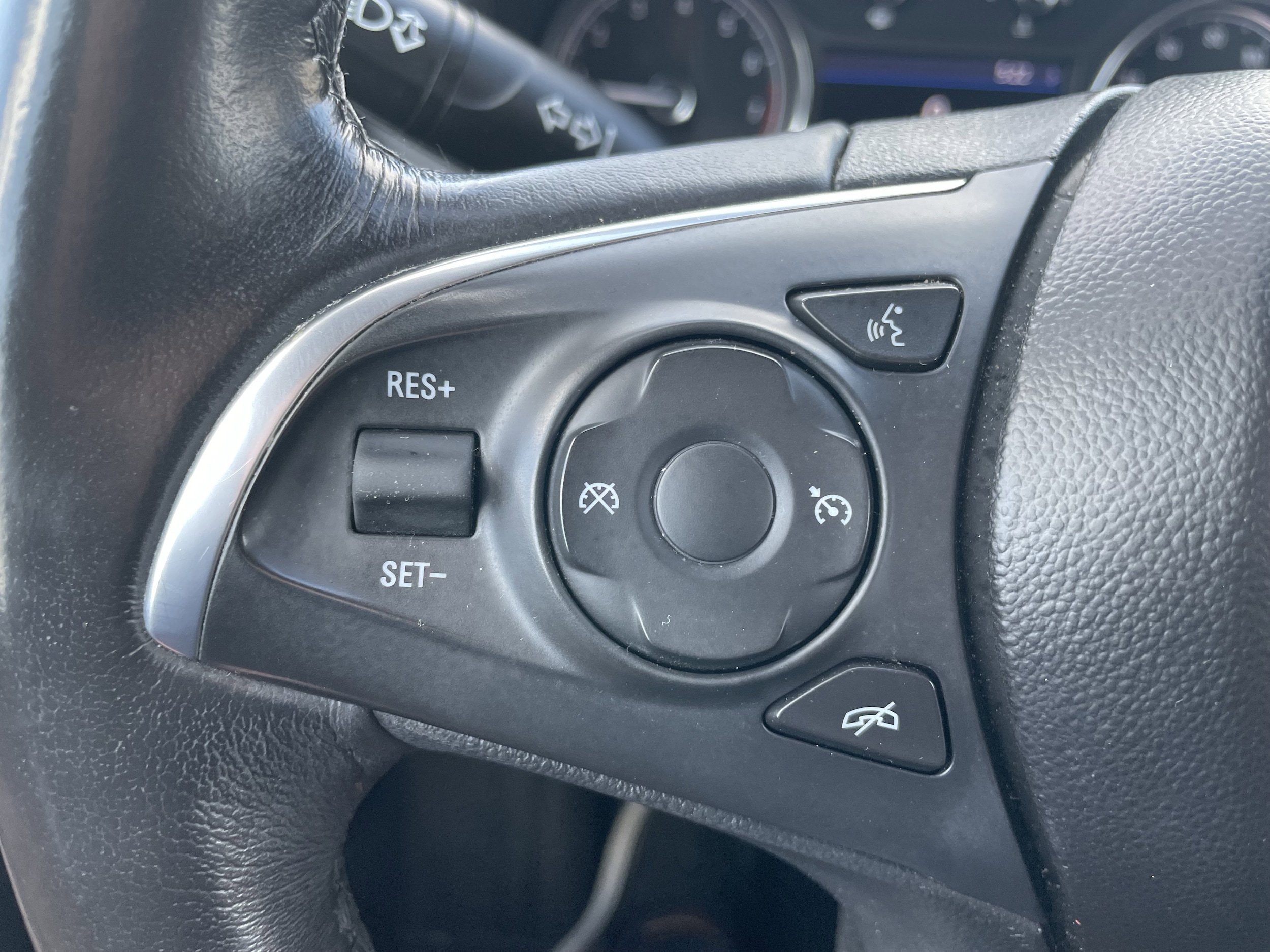2020 Buick Enclave Essence - Photo 15