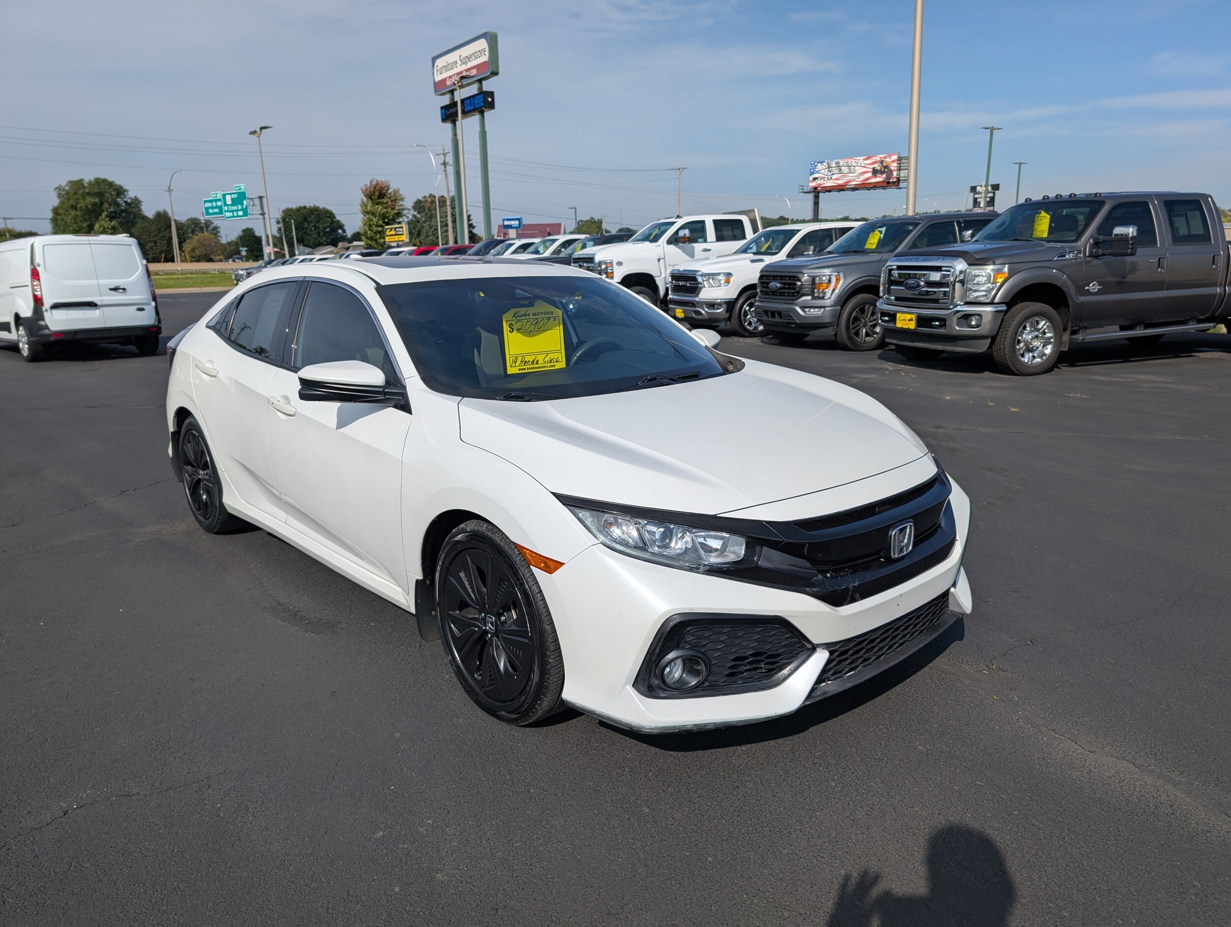2019 Honda Civic EX Hatchback photo 2