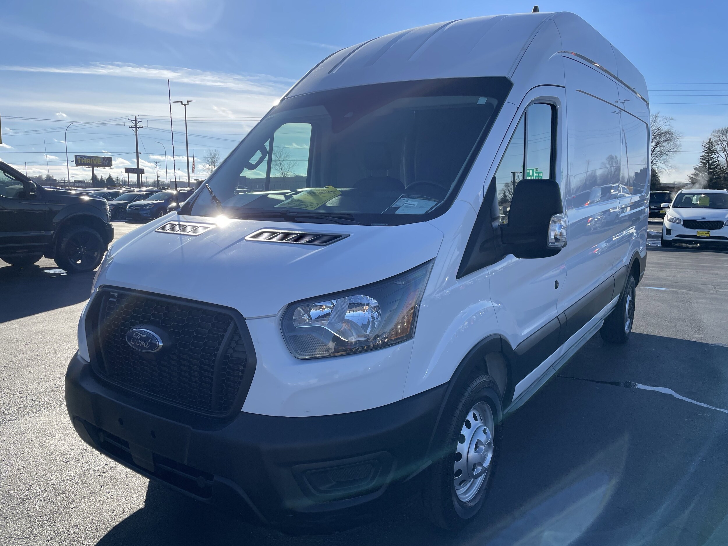 2023 Ford Transit photo 4